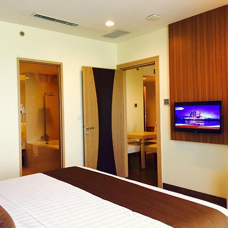 BW Suite Belitung Танджунгпандан Экстерьер фото