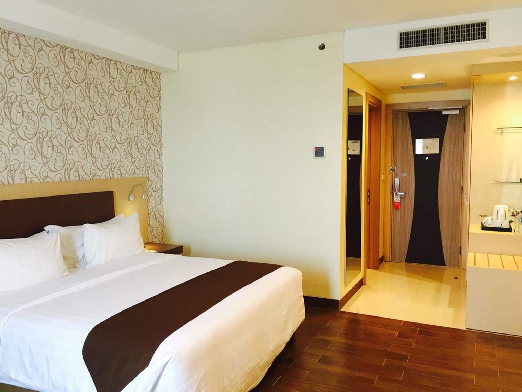 BW Suite Belitung Танджунгпандан Экстерьер фото