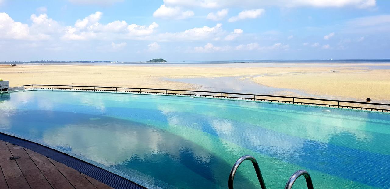 BW Suite Belitung Танджунгпандан Экстерьер фото